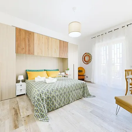 Amora Apartment Rom
